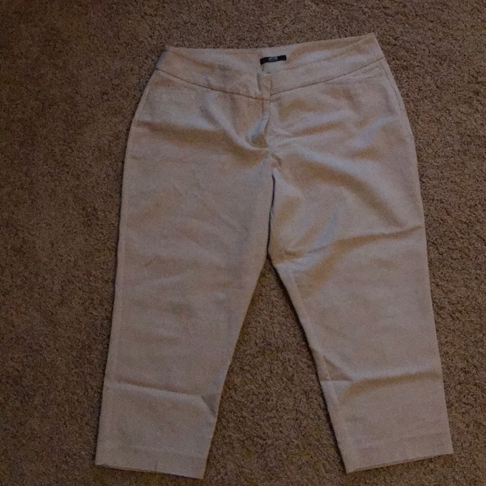 Apt 9 career capri